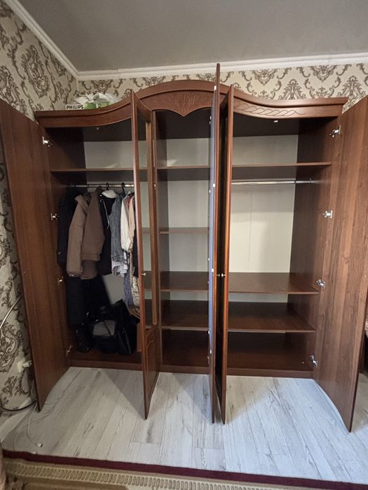 Спальный гарнитур б/у