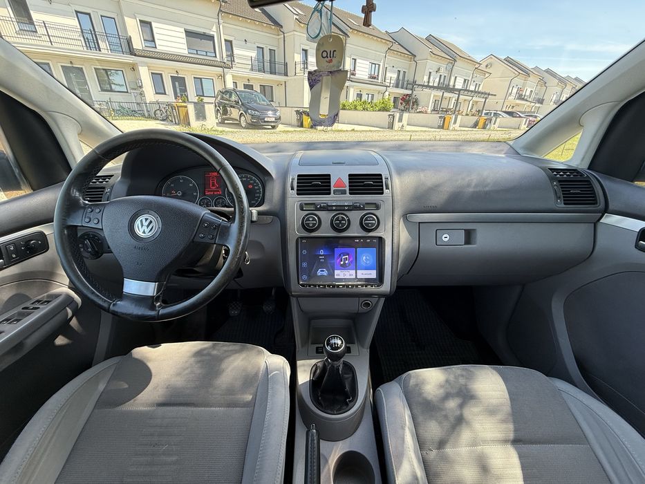 VOLKSWAGEN Touran 2008 — imagine 2