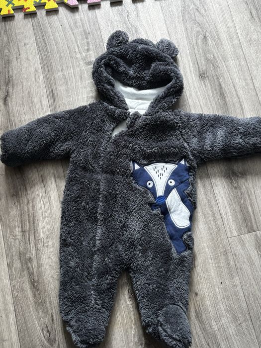 Продам детские комбинезоны, 64-68 см