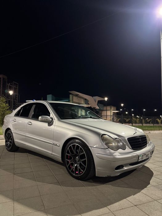 Продам марседем w203