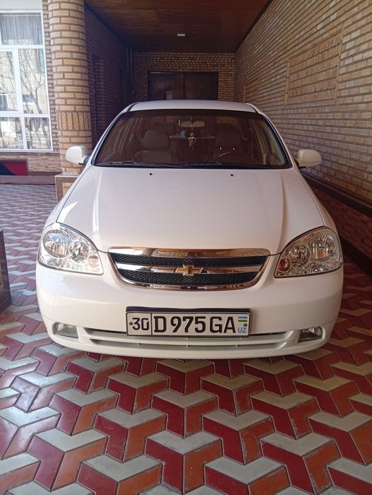 Lasetti 2012 sotiladi