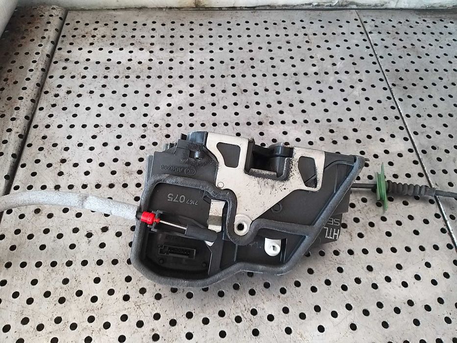 Broasca usa stanga spate bmw x3 e83 7167075