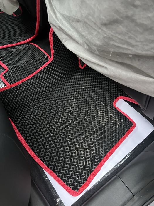 Новые EVA коврики на Лада 2114.