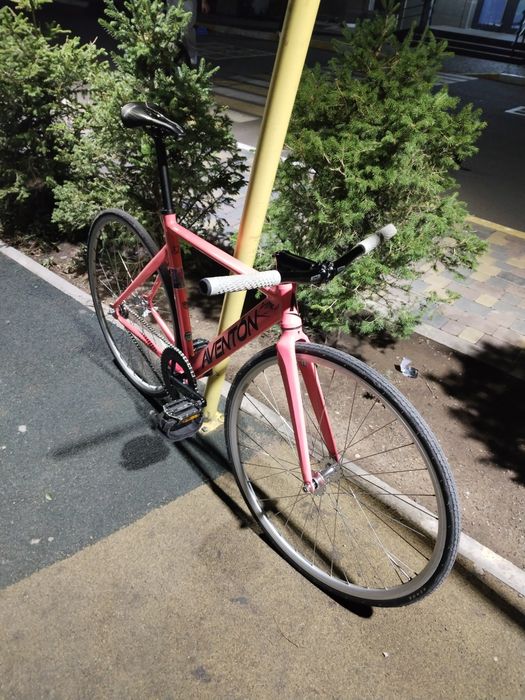 фикс велосипед aventon mataro