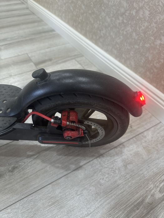 Электросамокат GT E-Scooter M365
