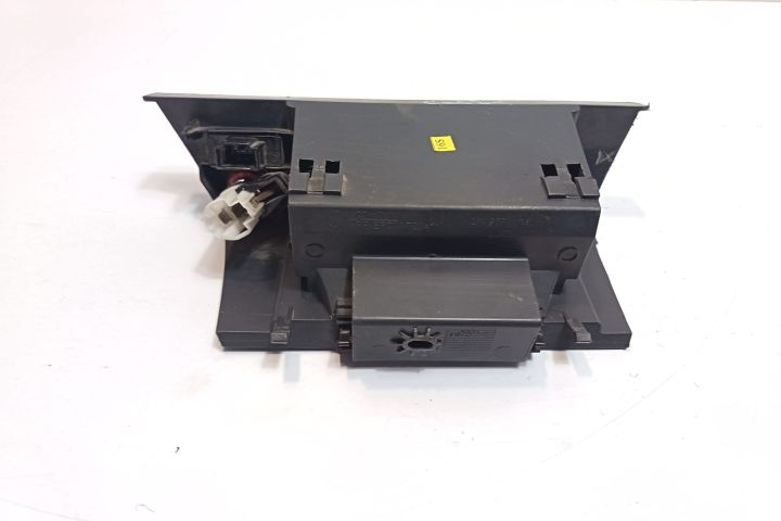 Scrumiera 2K1857961F Volkswagen VW Caddy a 3-a generatie