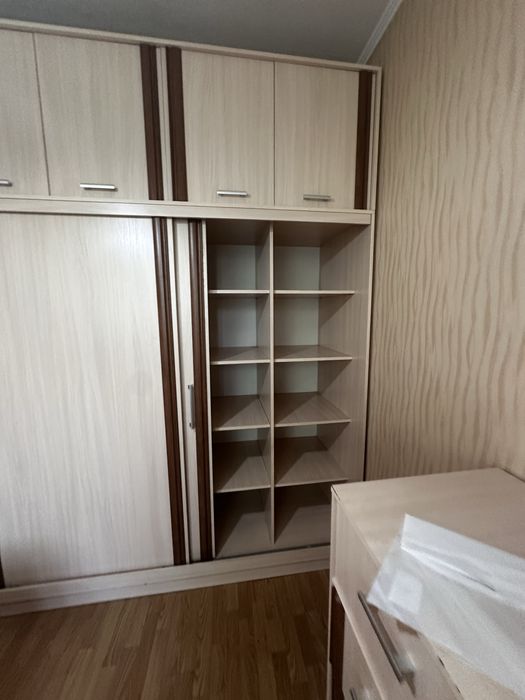 Продается спальный гарнитур