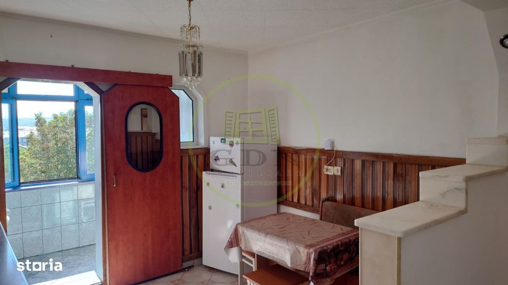Apartament de vanzare doua camere decomandat, Vasile Aaron!