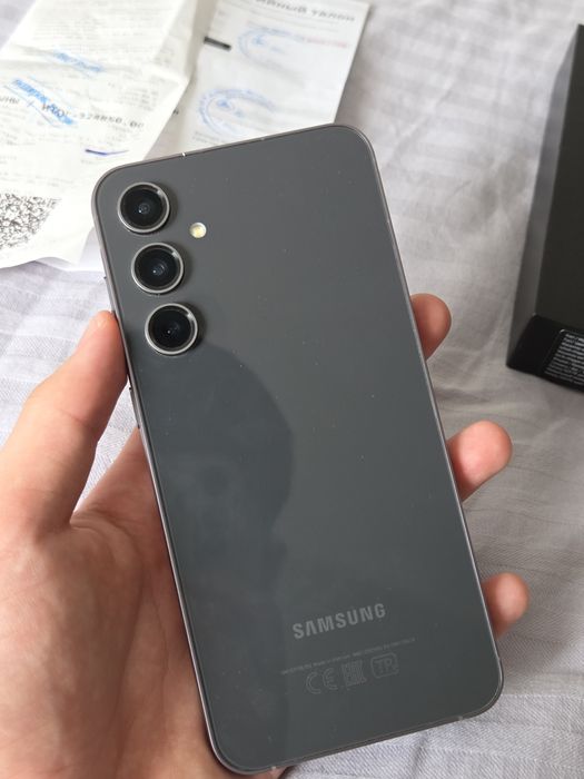 Samsung s23 fe в отличном состоянии