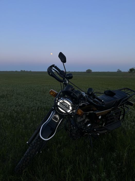 Продам мотоцикл GSX SUZUKI 200