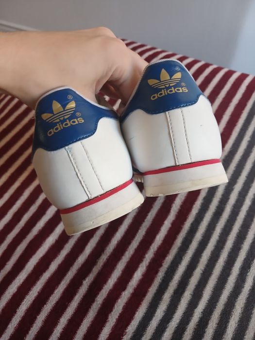 Маратонки Adidas Rom