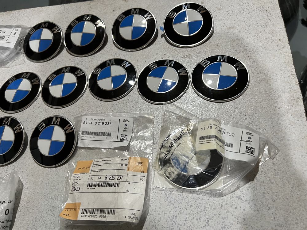 Emblema BMW Carbon capota fata, sau spate portbagaj 