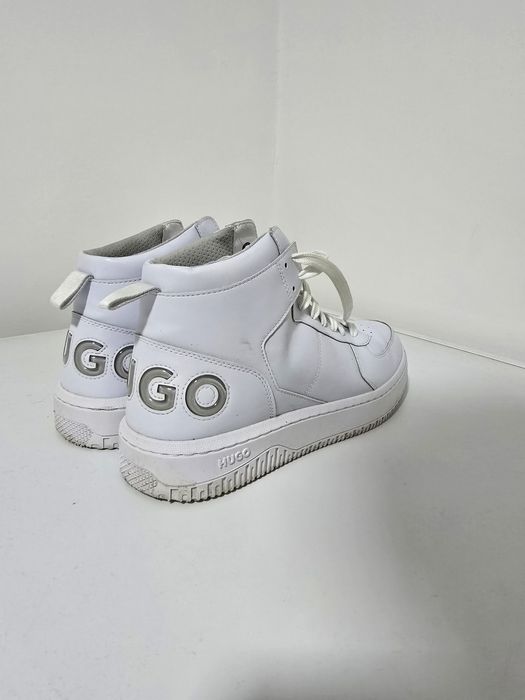 Vând adidasi inalti hugo