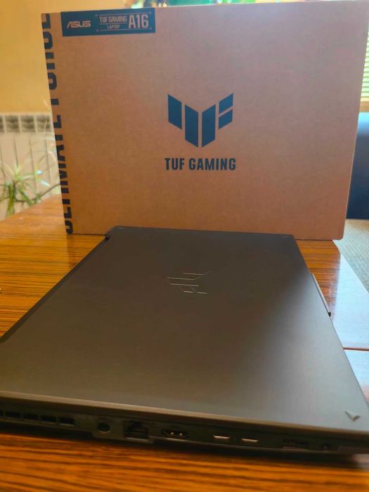 Лаптоп ASUS TUF A16 RTX 4070 Ryzen 9 16'' 32GB RAM – практически нов