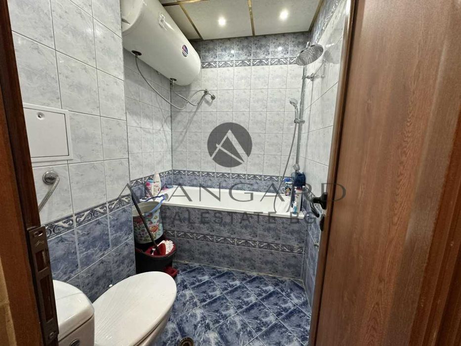 Продава се Двустаен апартамент в Пловдив, Изгрев - 64 кв.м за 1602 €/кв.м - Снимка #13