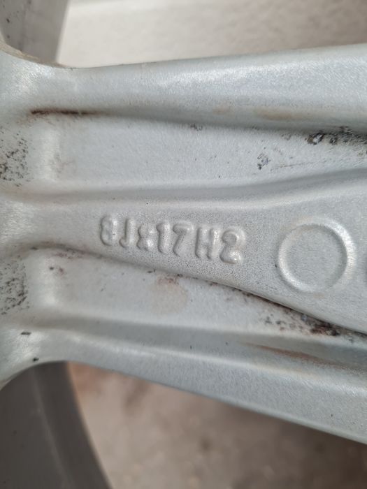 Джанти BORBET за VW AUDI SEAT SKODA Toyota Subaru R17 5x100 ET35 8J
