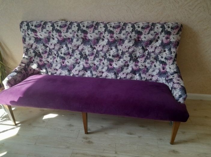 Диван прочный металический каркас