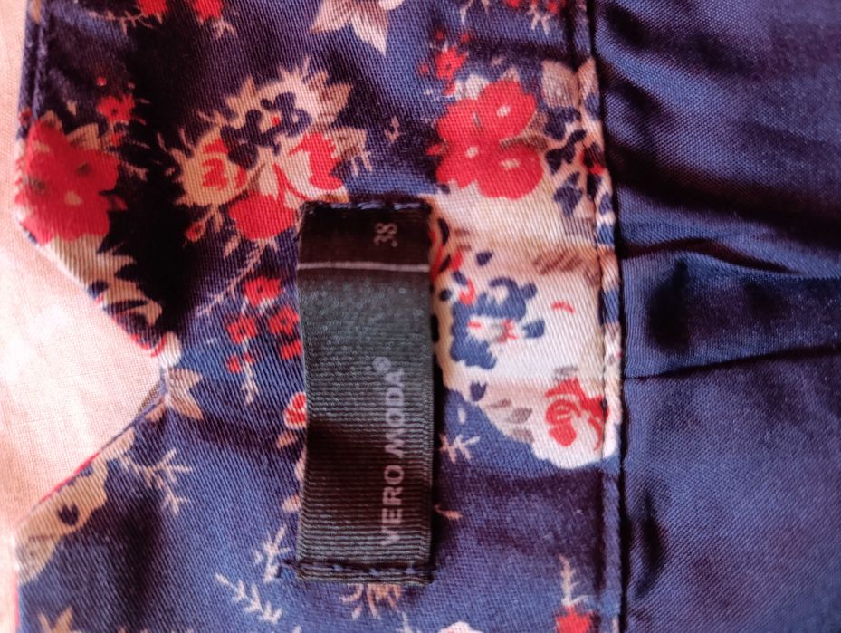 Дамски поли размер 36