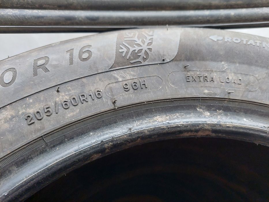 Anvelope iarna Michelin  205 60 16 dot 2021.     Pret 1200 lei