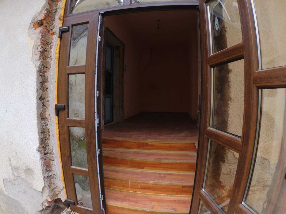 Se vinde casa 600 mp in Apoldul de Sus, Sibiu doua corpuri + gradina