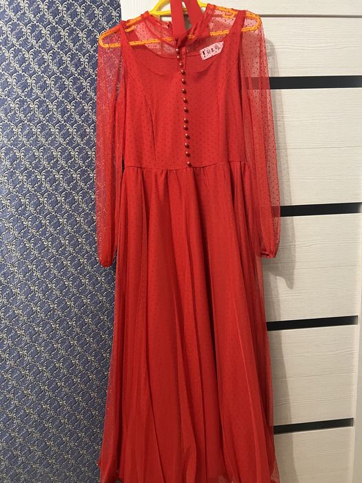 Продам платья