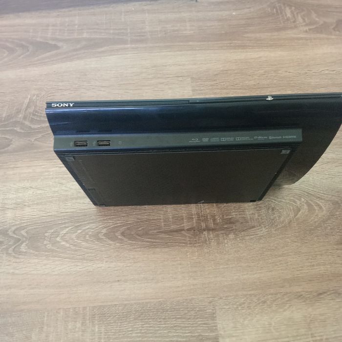 Продавам  PlayStation 3