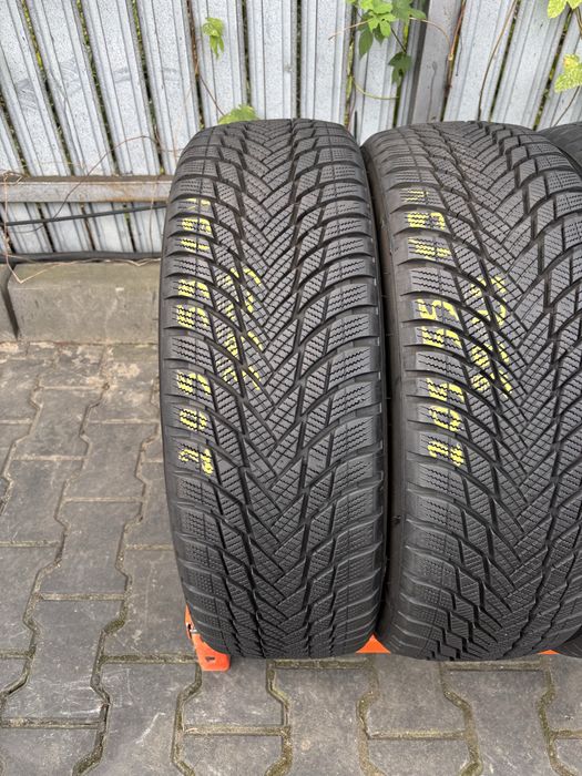 Anvelope Iarna 205/55/19 Bridgestone Blizzak LM001 205 55 19 R19
