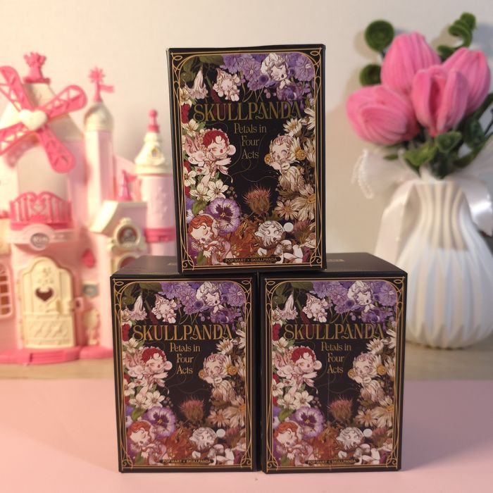 Skullpanda Popmart Petals in four acts. Блайндбокс оригинал Popmart