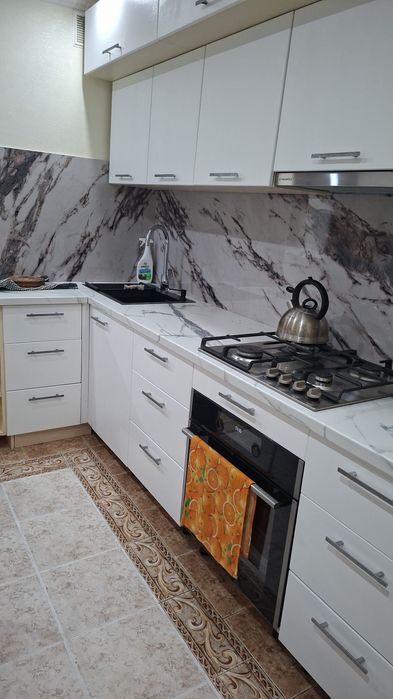 Продам трёх комнатную квартиру