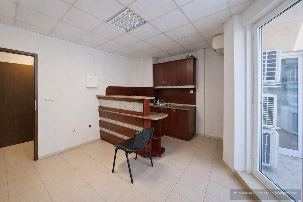 Дава се под наем Офис в Варна, Лятно кино Тракия - 150 кв.м за 1097.01 € - Снимка #6
