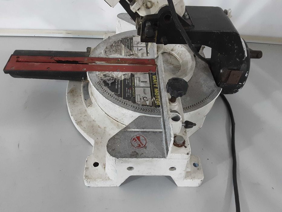 Циркуляр пендула - AXMINSTER 1500W / 254mm