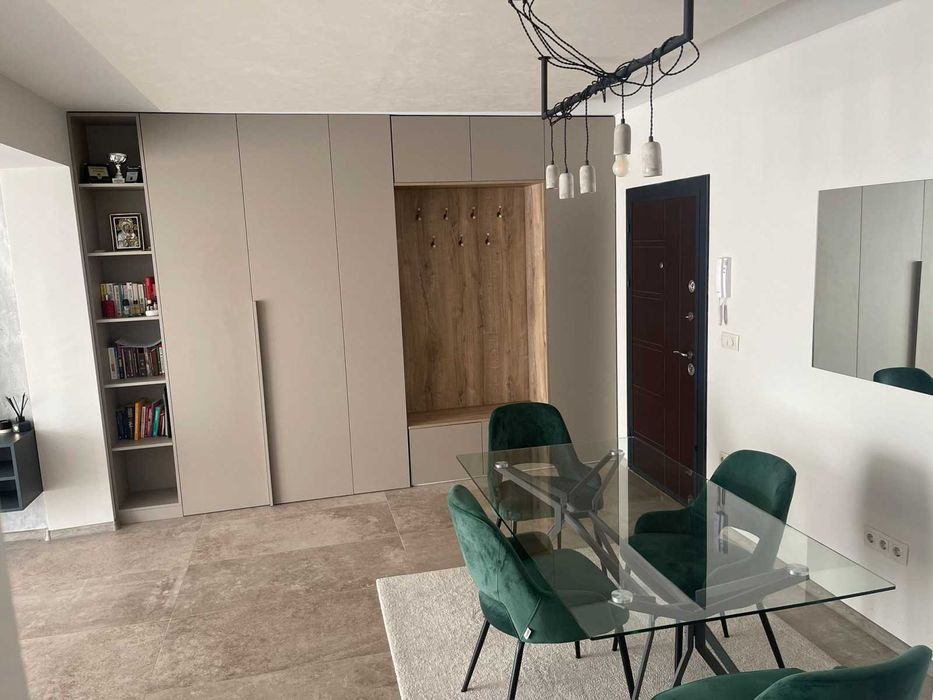 Продава се Тристаен апартамент в София, Хладилника - 104 кв.м за 702 €/кв.м - Снимка #1