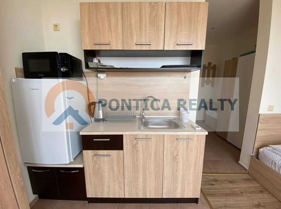 Студио с панорамна гледка море в Свети Влас