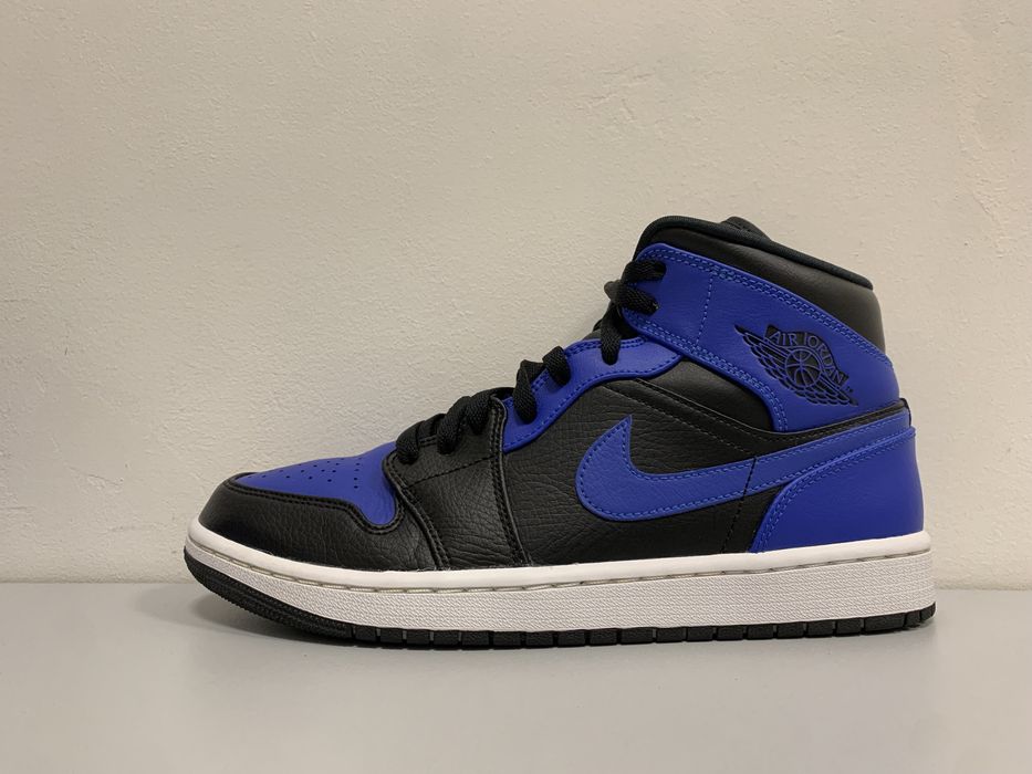 Jordan 1 Mid Hyper Royale