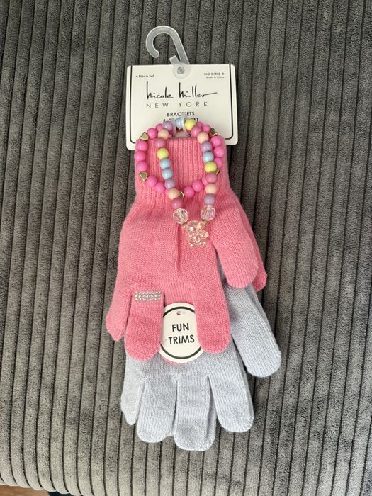 Детски зимни комплекти - ръкавички, шапки и аксесоари.