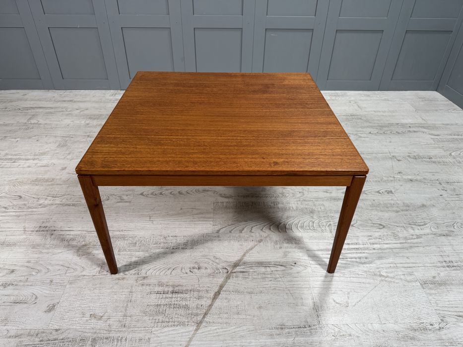 Винтидж скандинавска холна маса К060