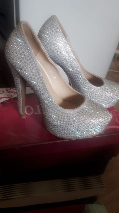 женская обувь туфли