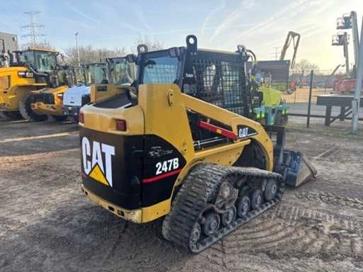 Mini incarcator frontal CAT 247B - Bobcat