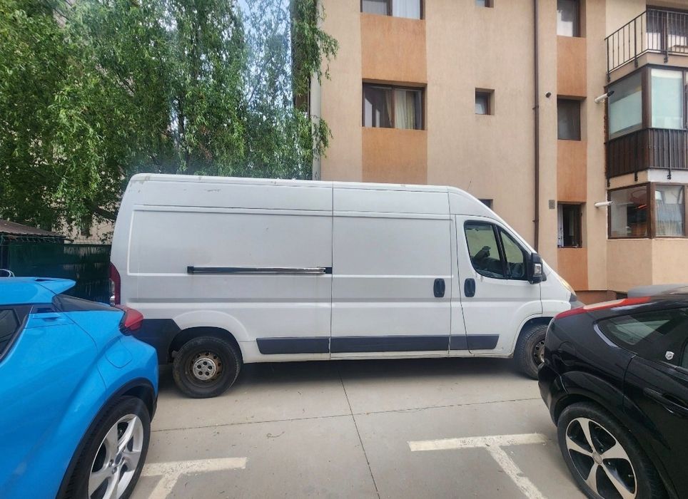 Transport, mutări, debarasări, carat mobila cu microbuz spațios