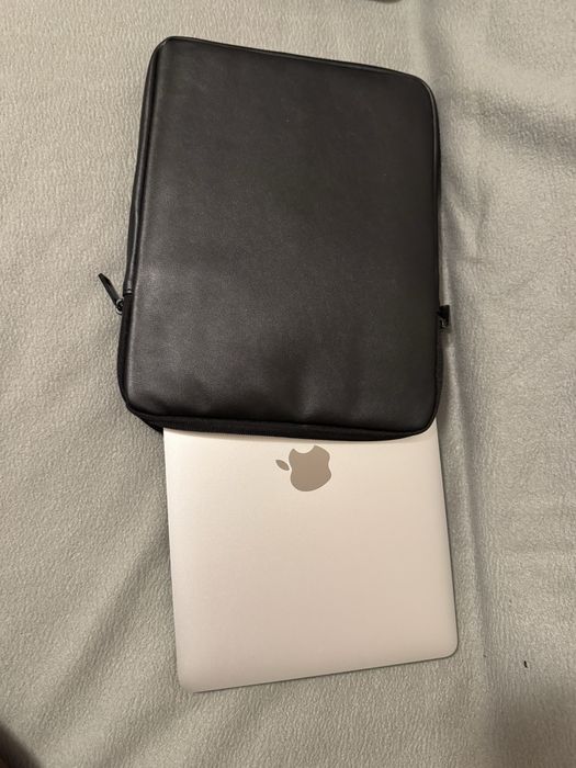 Laptop MacBook 11 inch