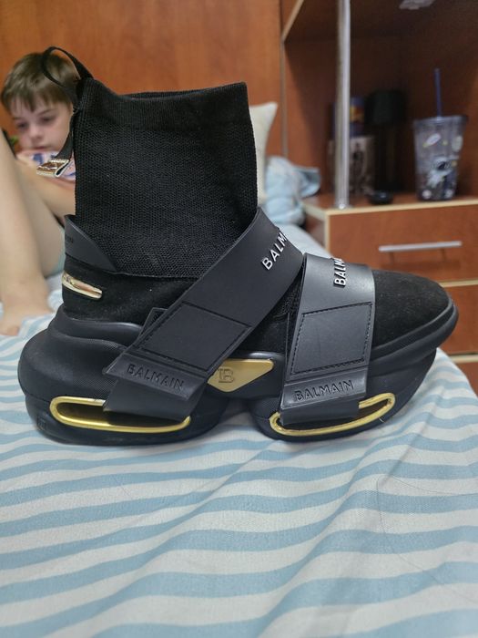 Adidași balmain noi