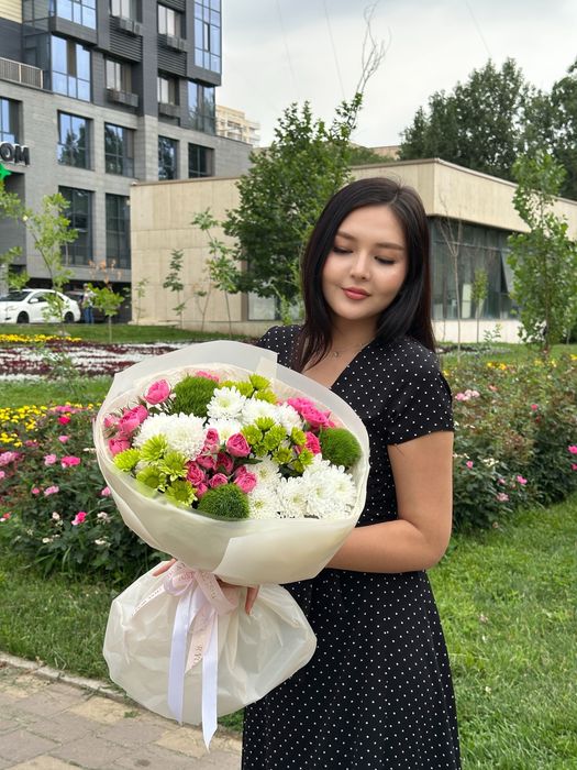Свежие новые букеты цветы