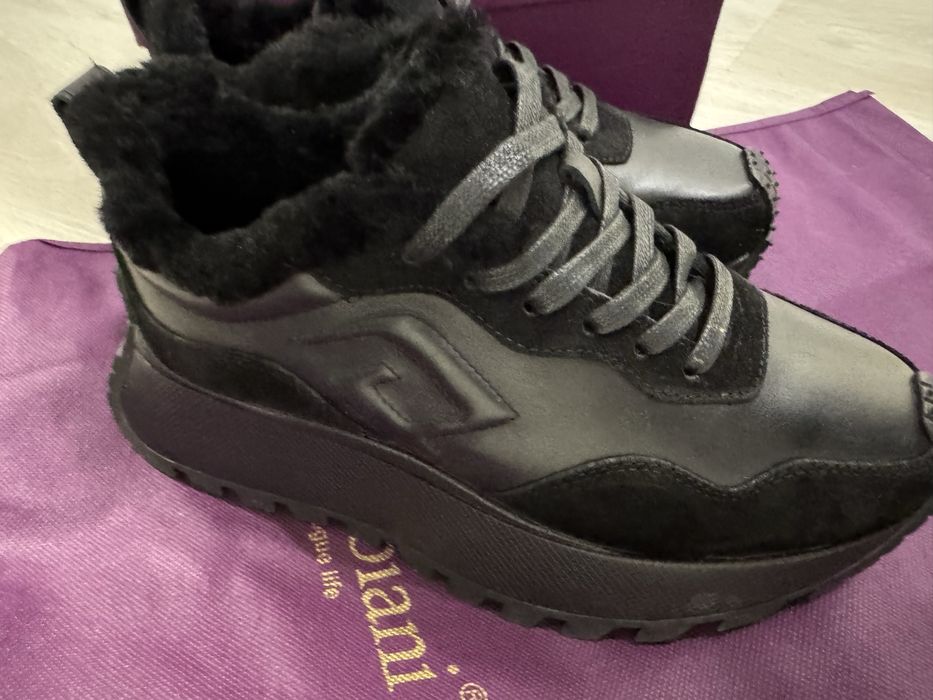 Обувь зимняя (кроссовки)