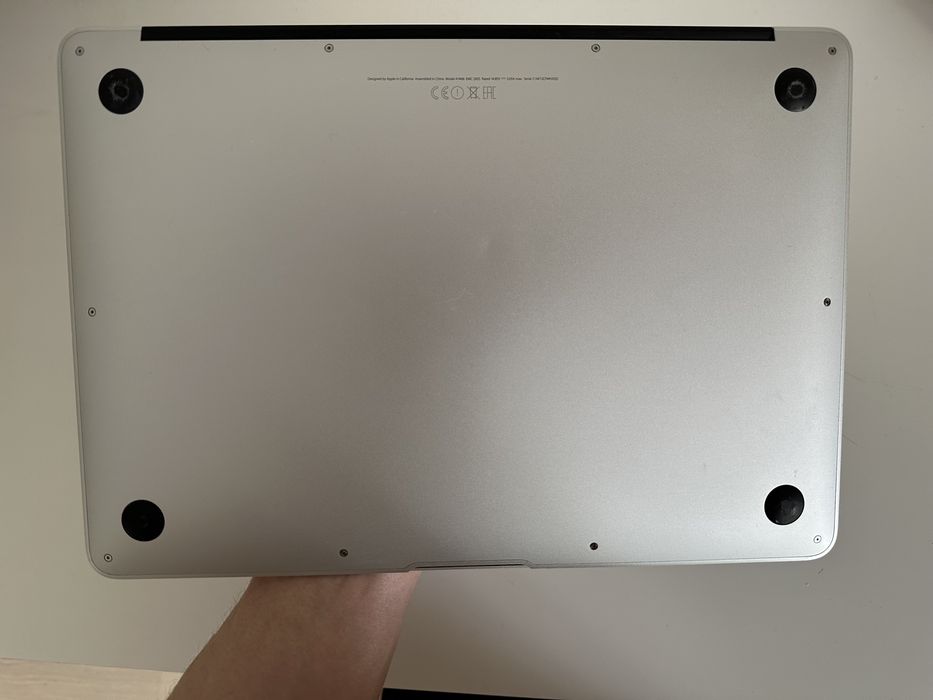 Macbook Air 13 2015г 8/128 гб