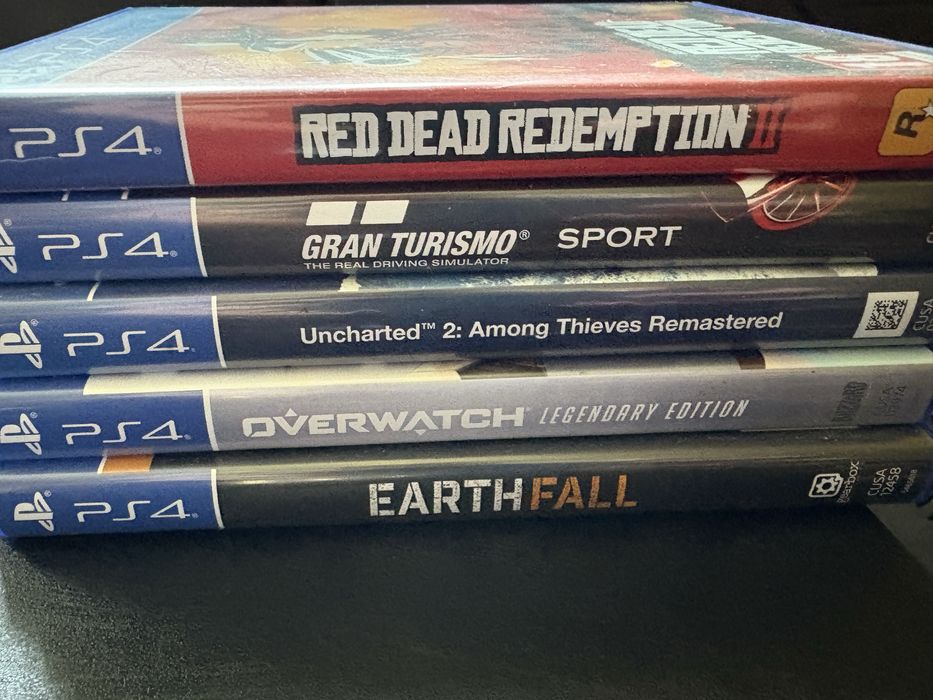 Playstation 4 500 GB, 1 контролер, 5 игри