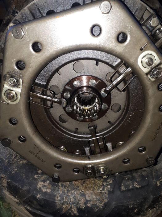 Piese tractor Fiat 513 ,615  ambreaj