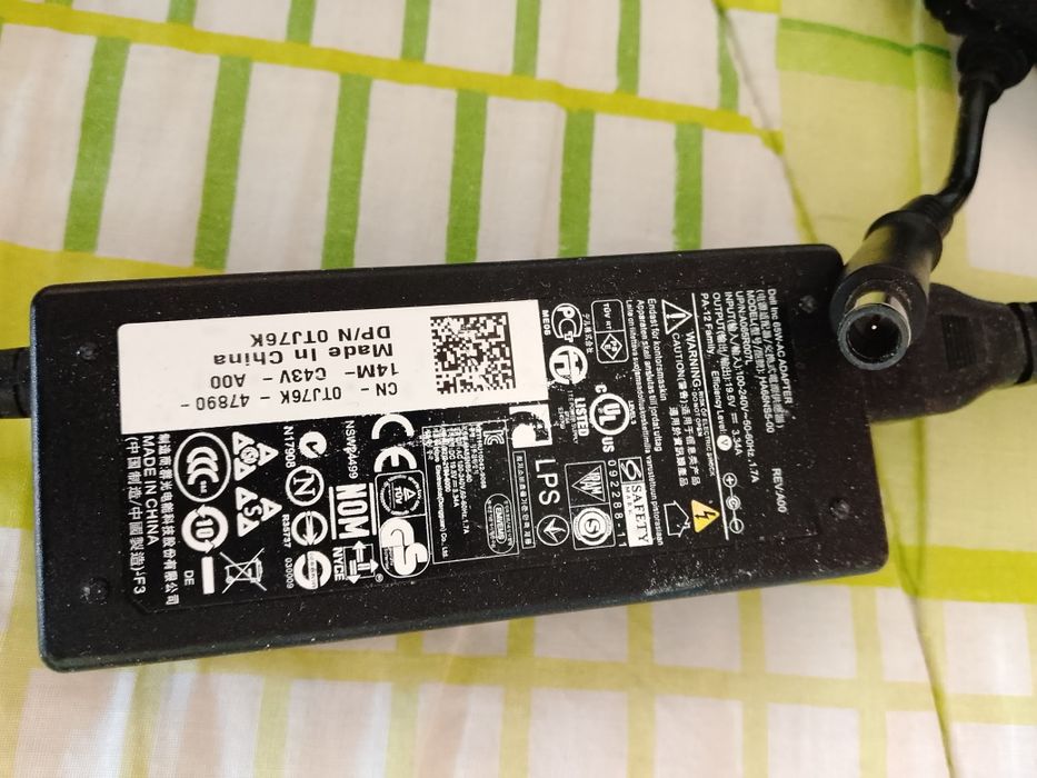 Зарядка на ноутбук DELL