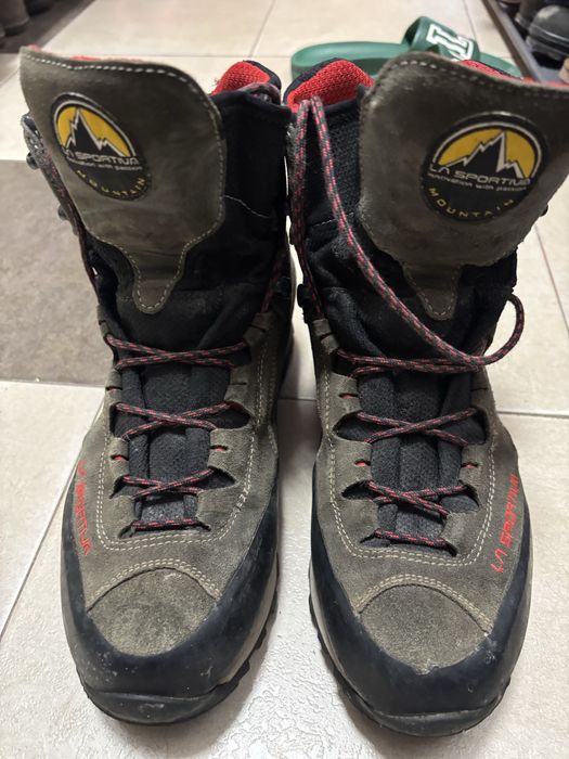 Туристически обувки