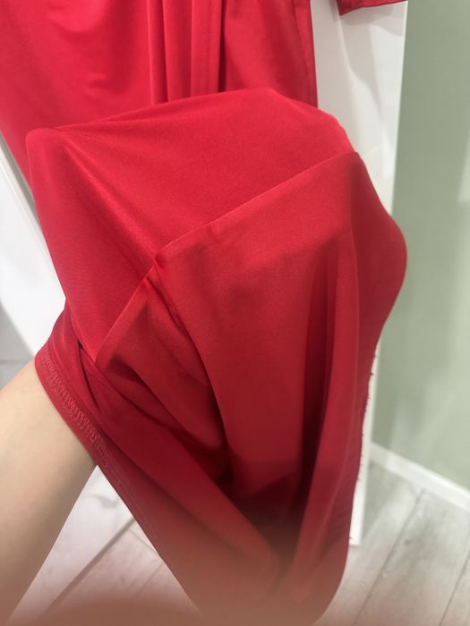 Продам шикарное платье