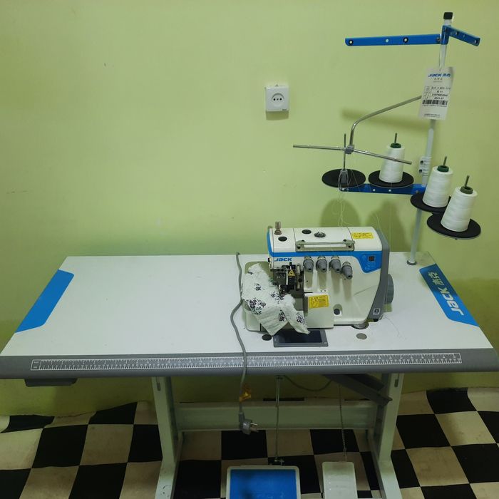 Швейная машинка Jeck